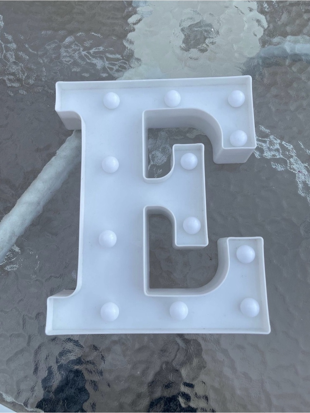 Decorative Letter 'E' Light - White
